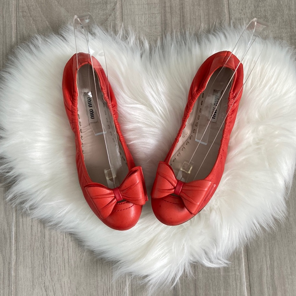 ❌SOLD❌MIU MIU tangerine orange bow flats 36